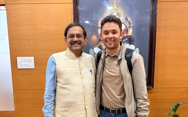André Magno, do NEES e Prof. Debabrata Das